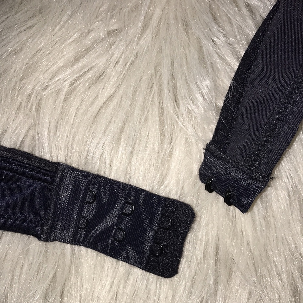 VICTORIAS SECRET Very Sexy Minimalist Underwire Black Strapless Bra | 32A - Picture 12 of 13